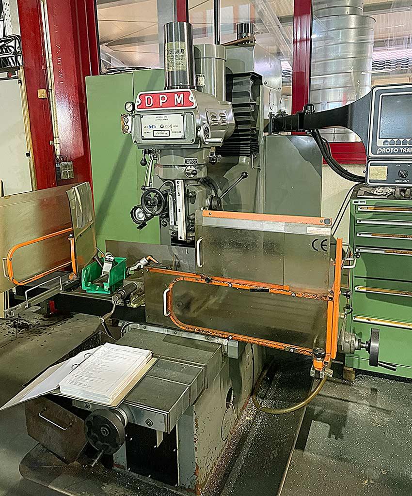 Bed Type Milling Machine Dpm - Image 1