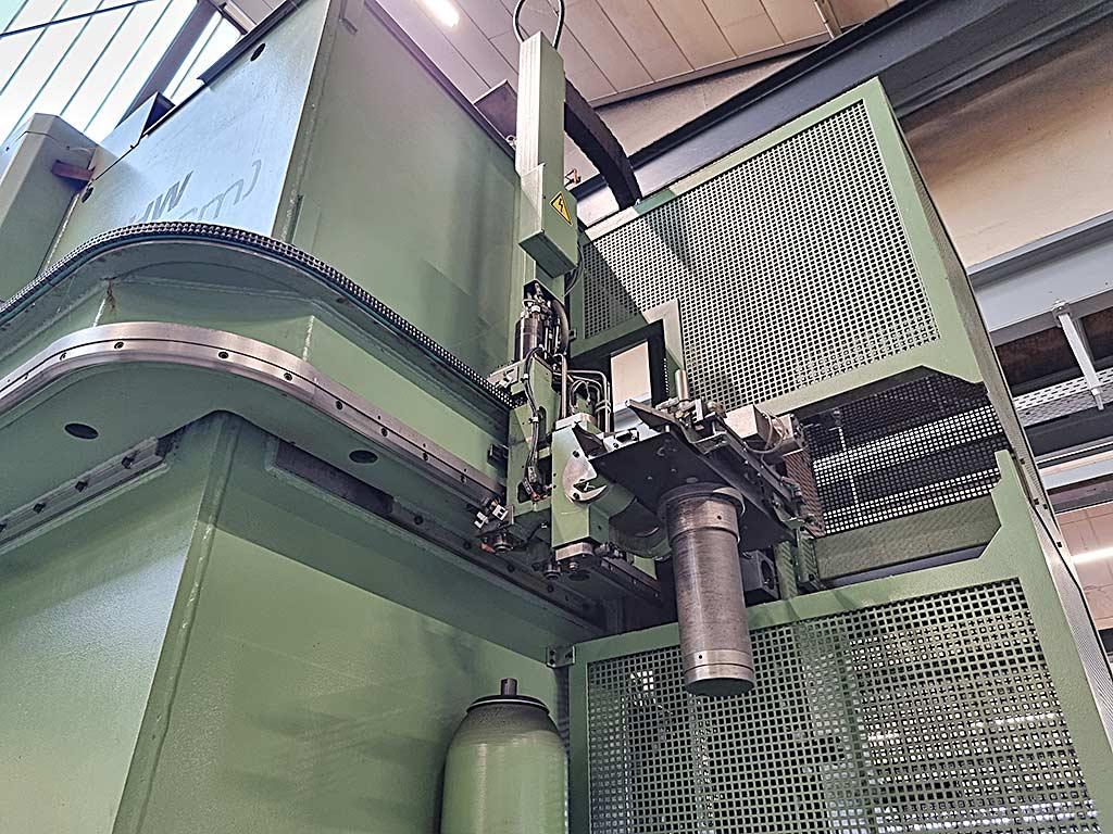 CNC Machining Center Shw UFZ 6L - Thumbnail 4