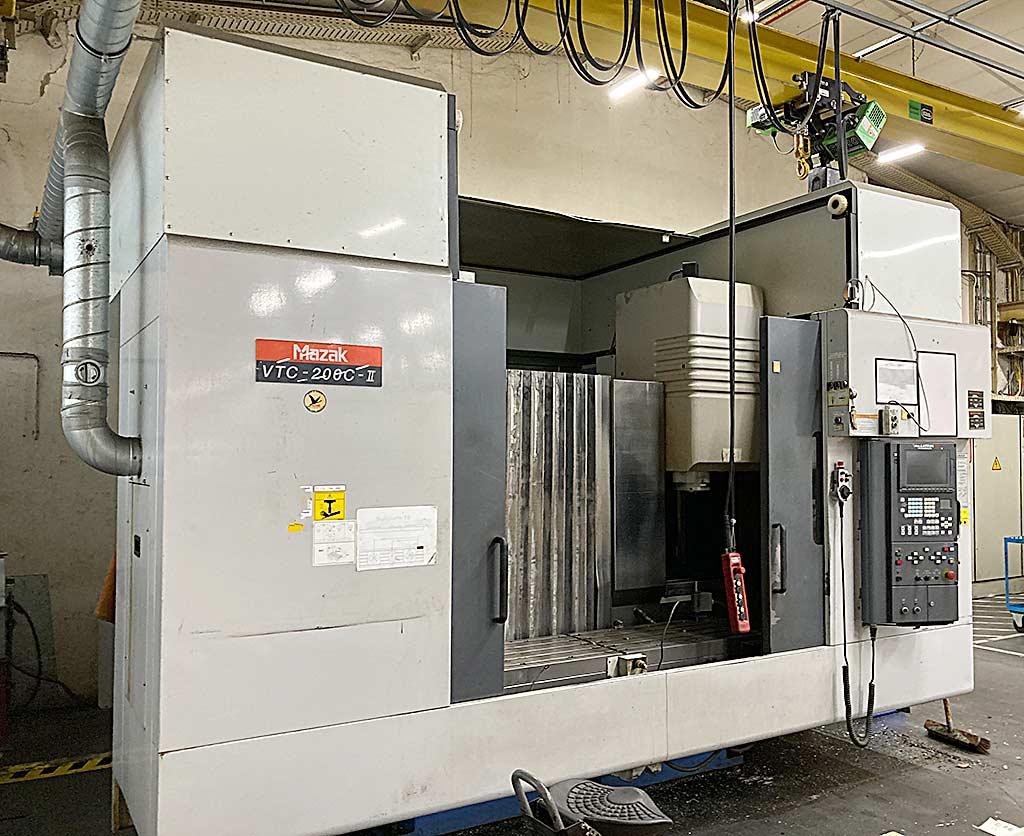 CNC Machining Center Mazak VTC 200 C - Image 1