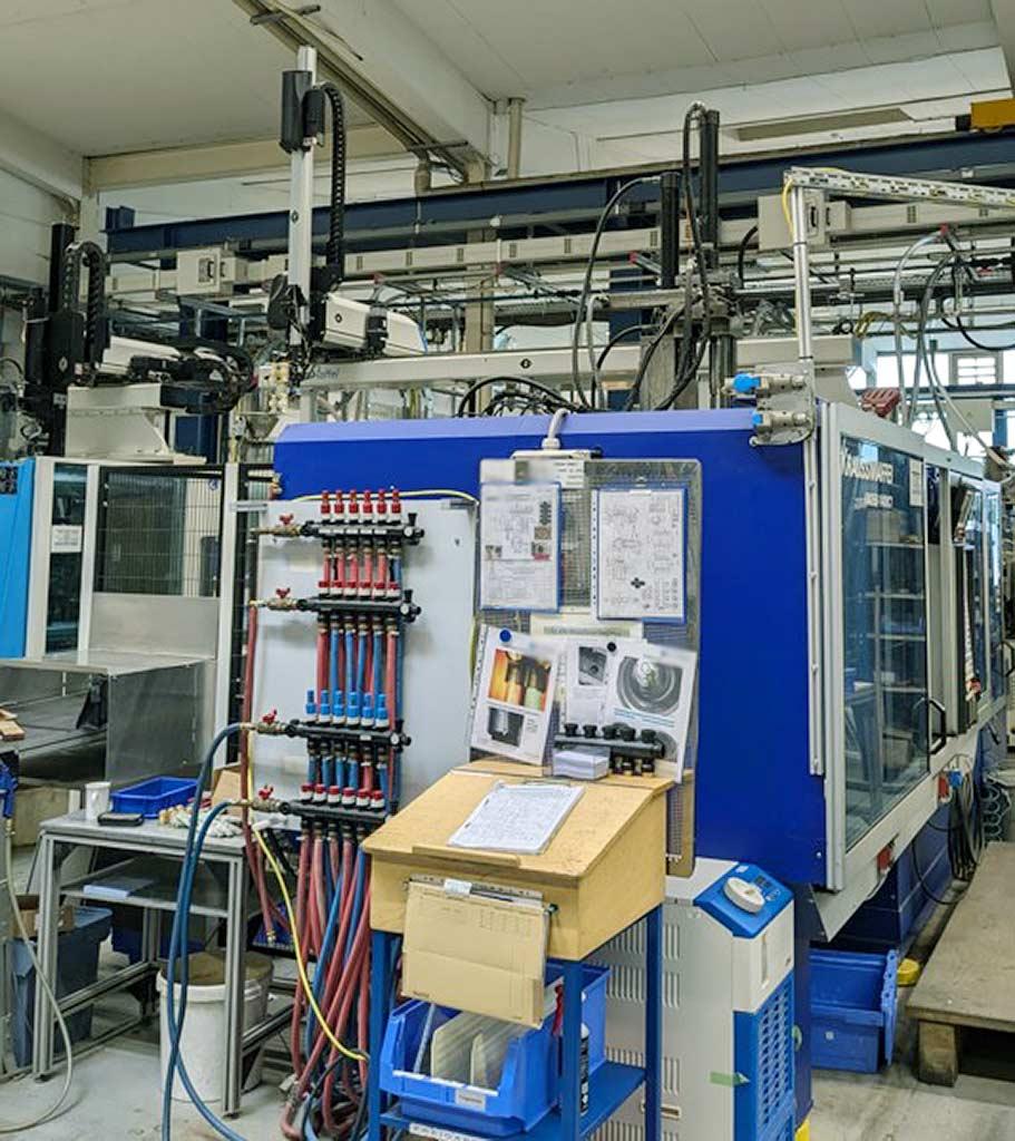 Injection Moulding Machine Krauss Maffei KM 250-1400 C1 - Thumbnail 2