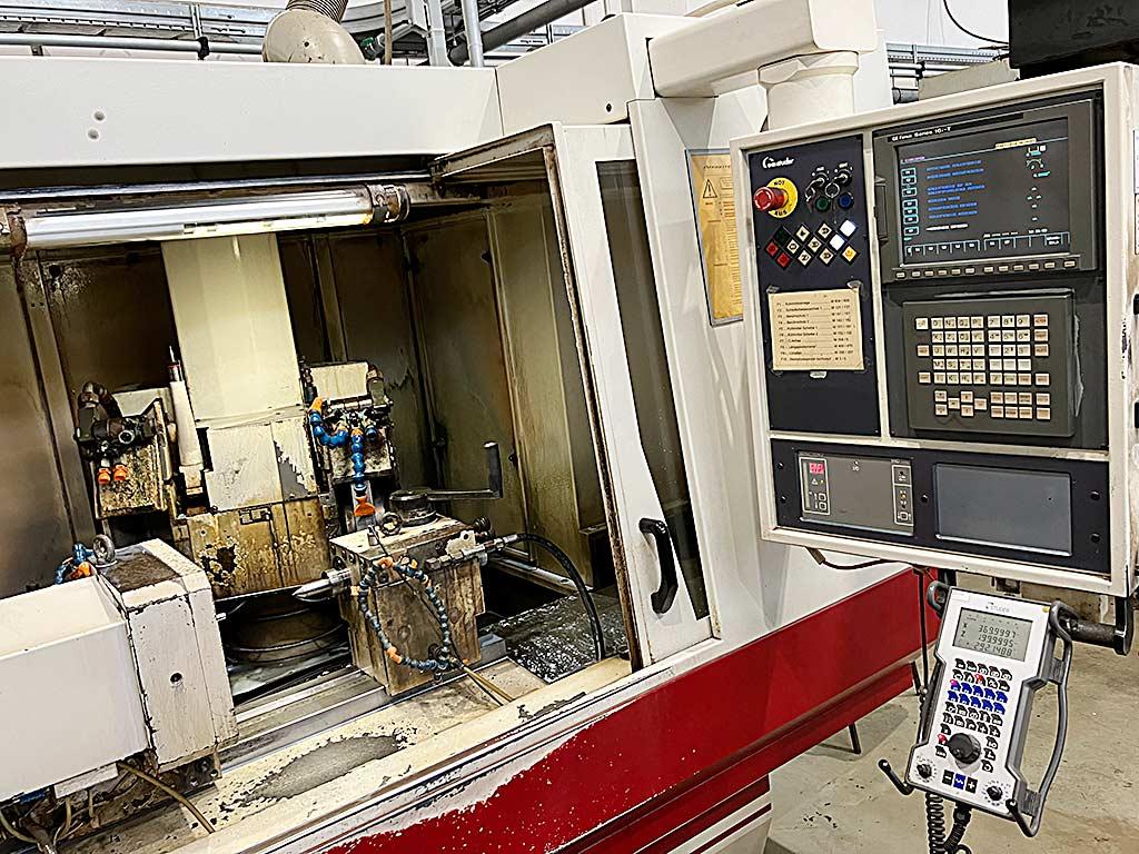 CNC External Cylindrical Grinding Machine Studer S31 CNC - Thumbnail 2