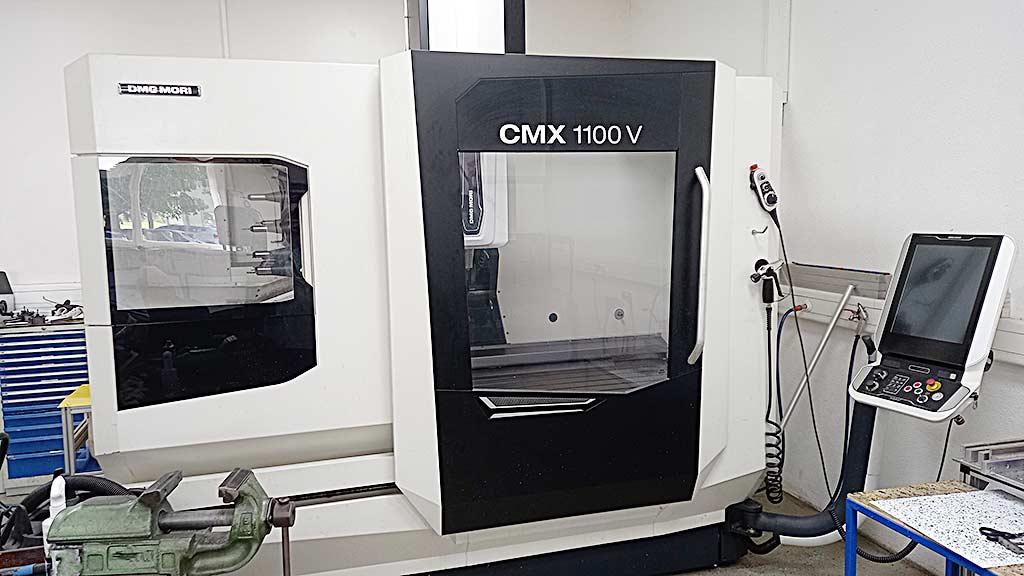 CNC Milling Machine Dmg Mori CMX 1100 V - Image 1