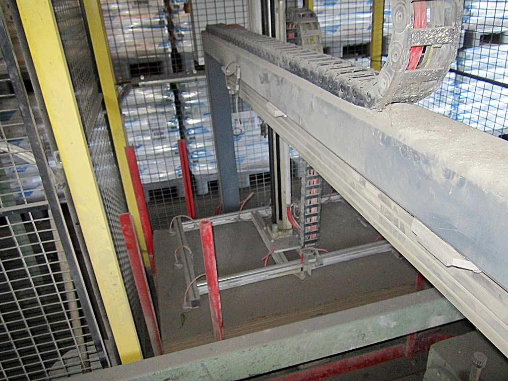 Cardboard Placer Stangl - Image 1
