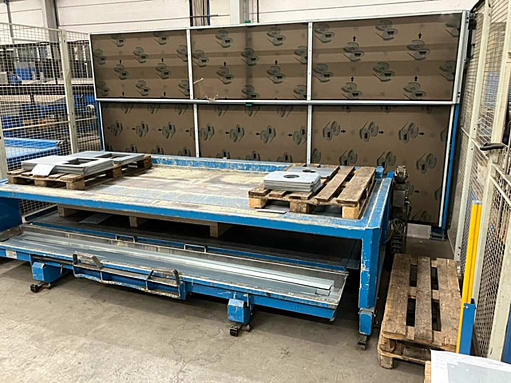 CNC Punching And Shearing Machine Finn Power (prima Power) SG - Thumbnail 4
