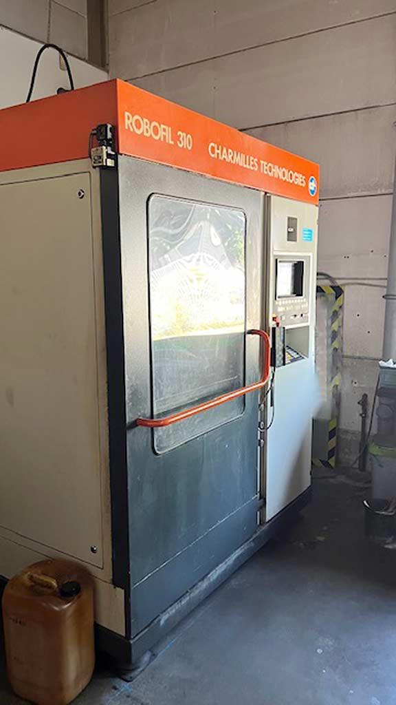 CNC EDM-Machine Charmilles Robofil 310 - Image 1