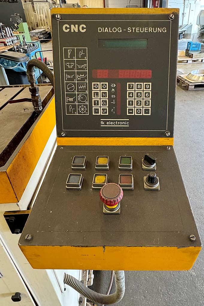 CNC Keyseating Machine Balzat 32/300 - Thumbnail 6