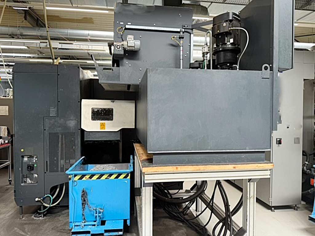 CNC Machining Center Dmg Mori NHX 4000 - Thumbnail 3