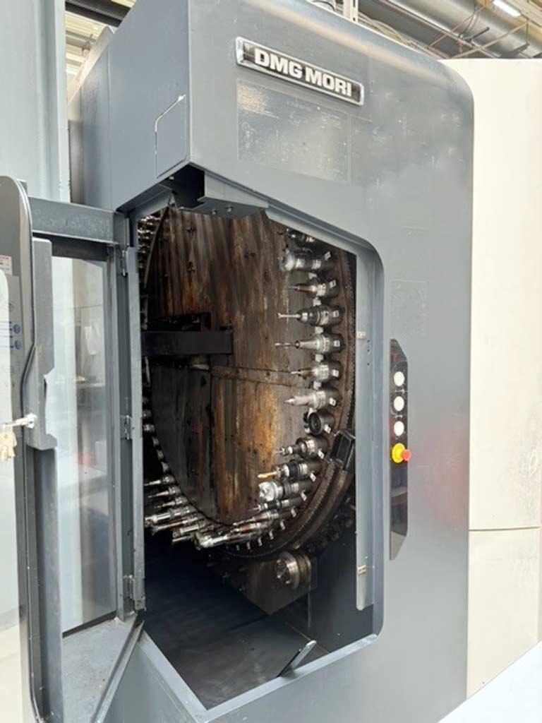 CNC Machining Center Dmg Mori NHX 4000 - Thumbnail 6