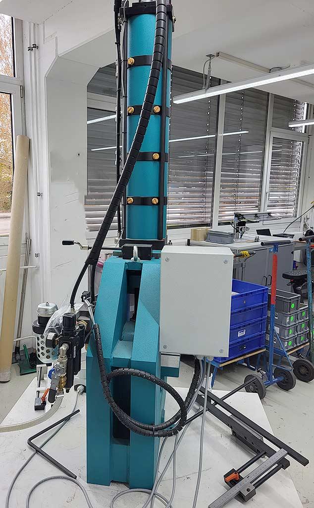 Pneumatic Press Mäder XL-DA 5600-80-300 - Thumbnail 3