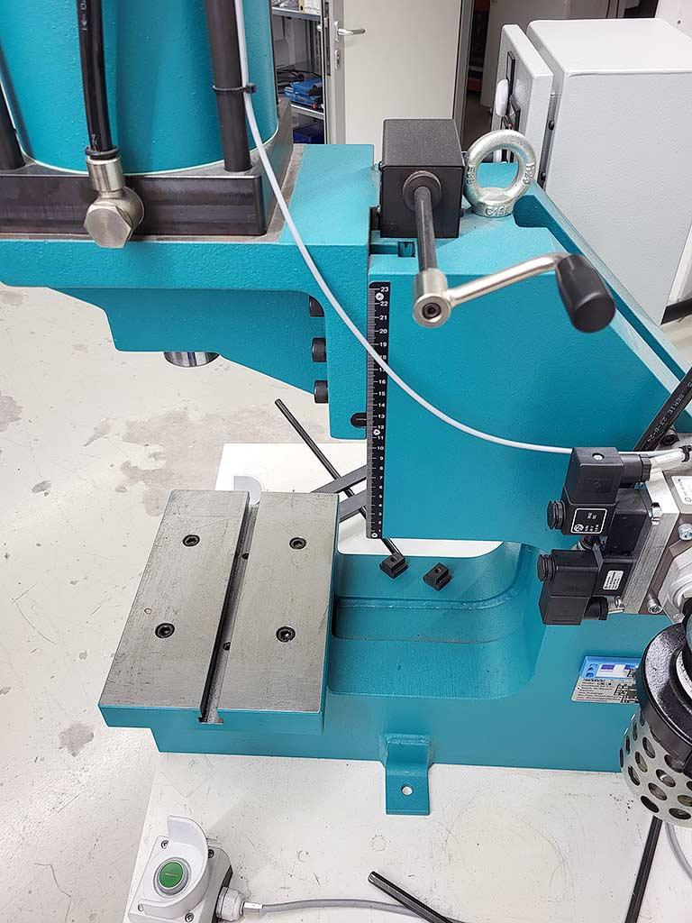Pneumatic Press Mäder XL-DA 5600-80-300 - Thumbnail 4