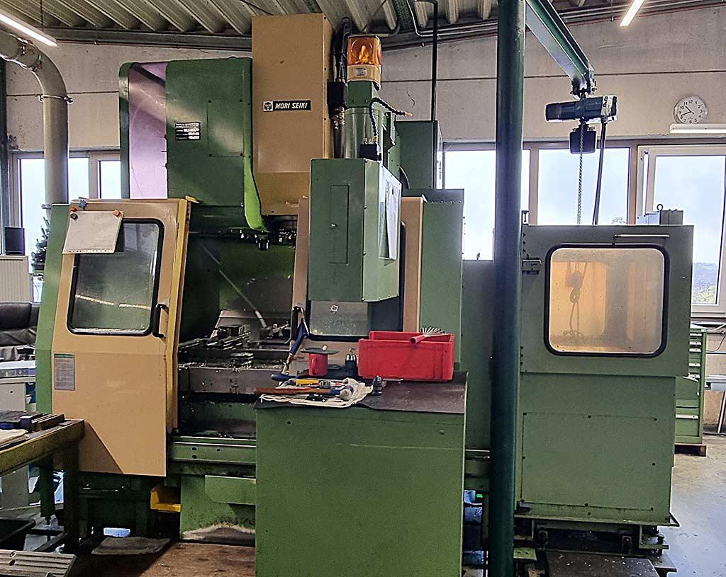 CNC Machining Center Mori Seiki MV 40 - Image 1