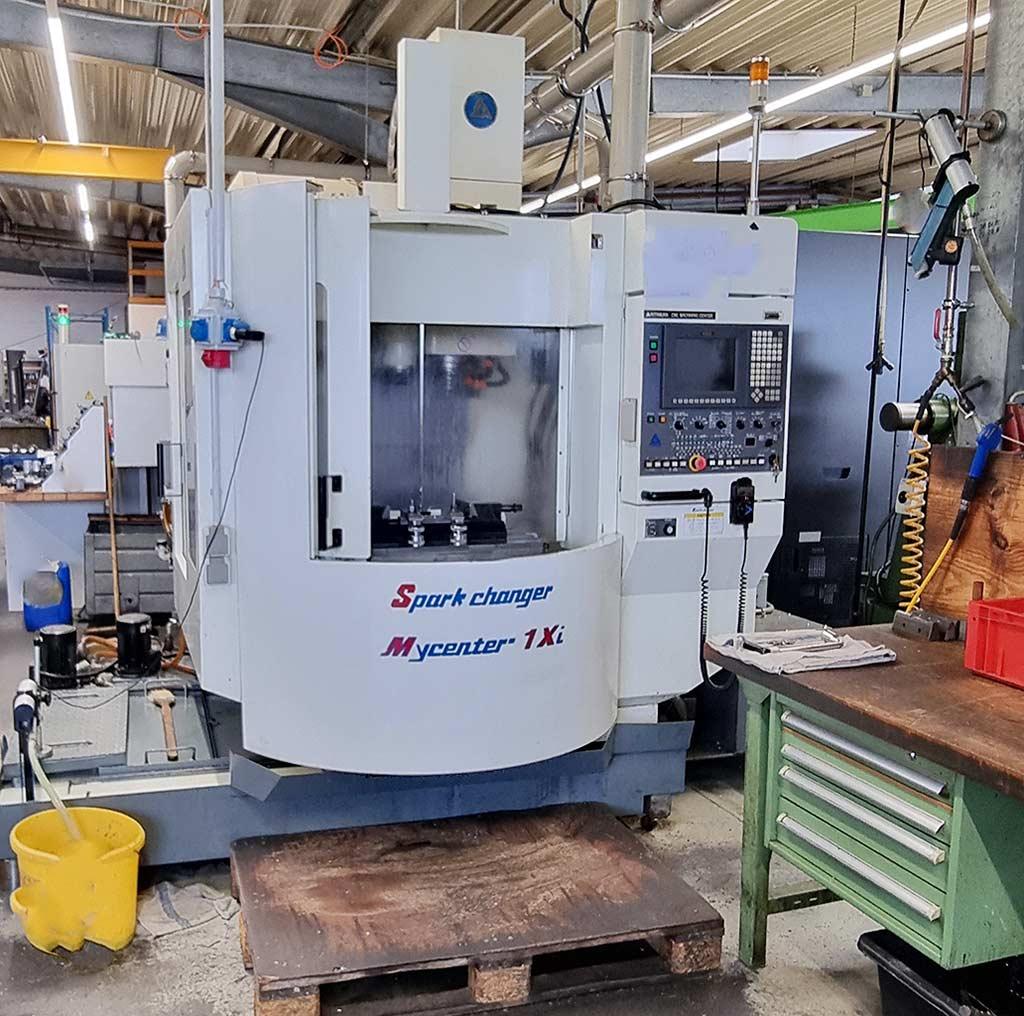 CNC Machining Center Kitamura Mycenter-1 Xi - Thumbnail 3