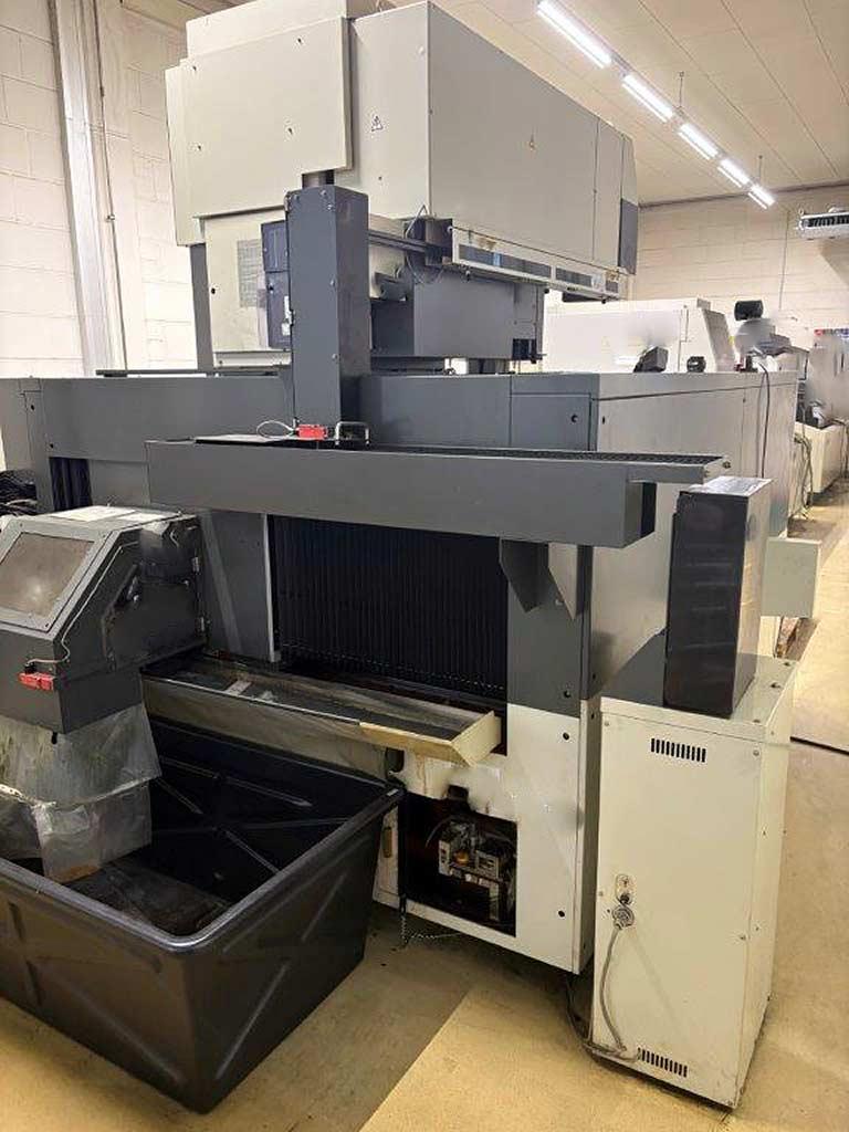 CNC EDM-Machine Mitsubishi FA30 - Thumbnail 4