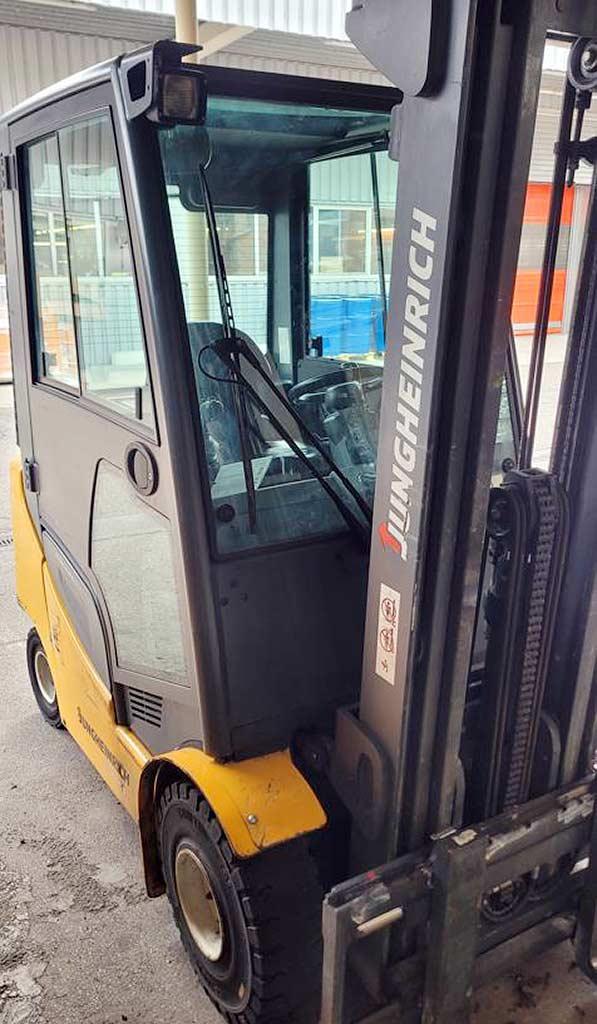 Fork Lift Jungheinrich EFG 215/DFG 320s - Thumbnail 7