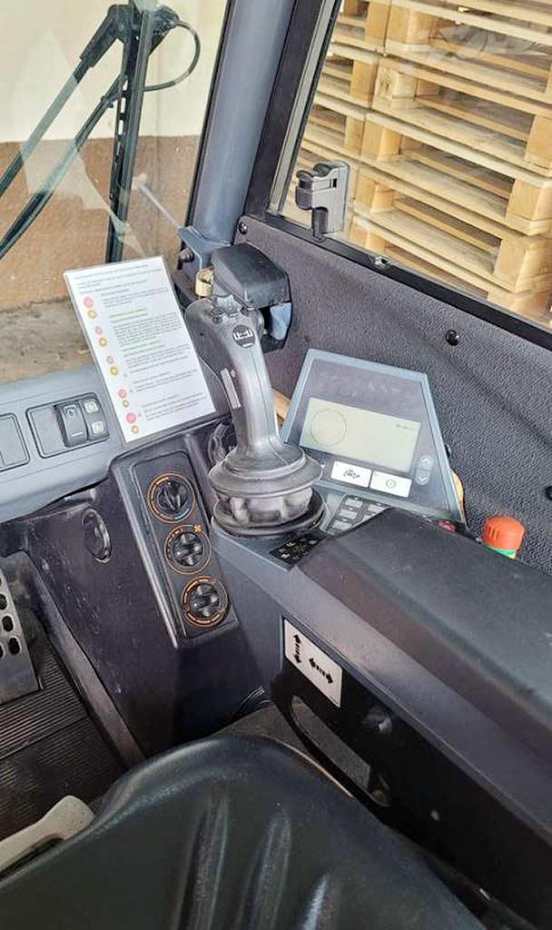 Fork Lift Jungheinrich EFG 215/DFG 320s - Thumbnail 8