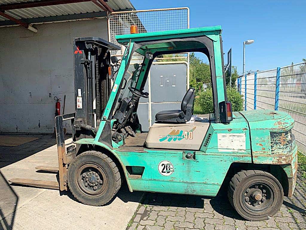 Fork Lift Mitsubishi FD 40 - Image 1
