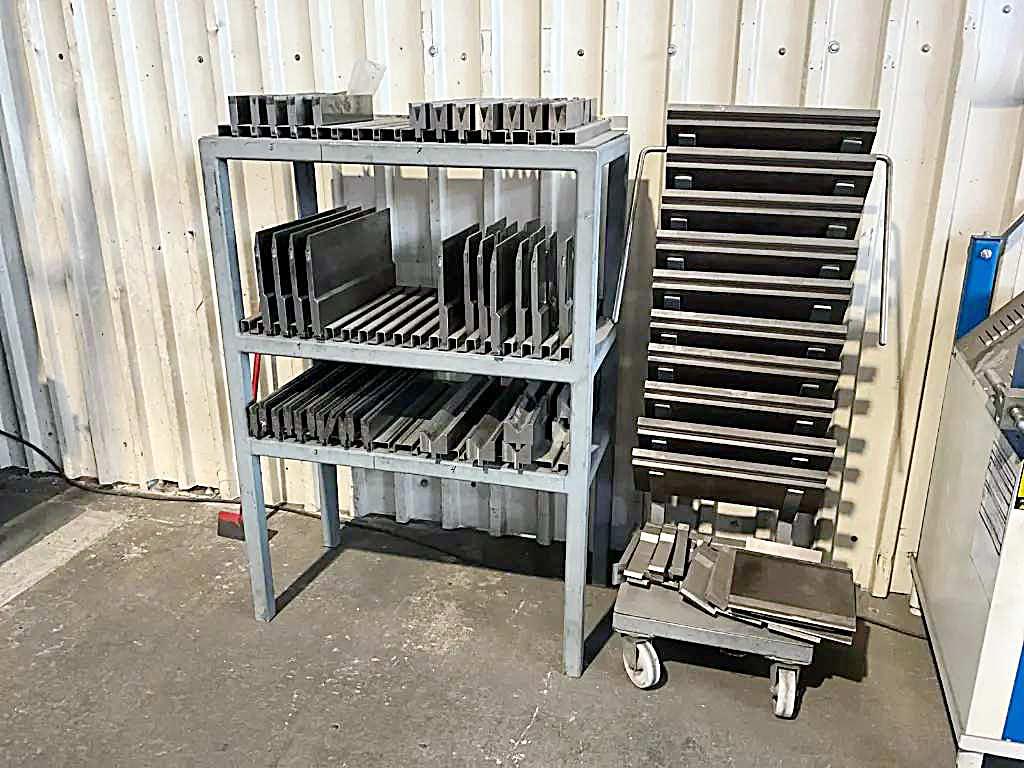 CNC Press Brake Darley EHP 200 - Thumbnail 4