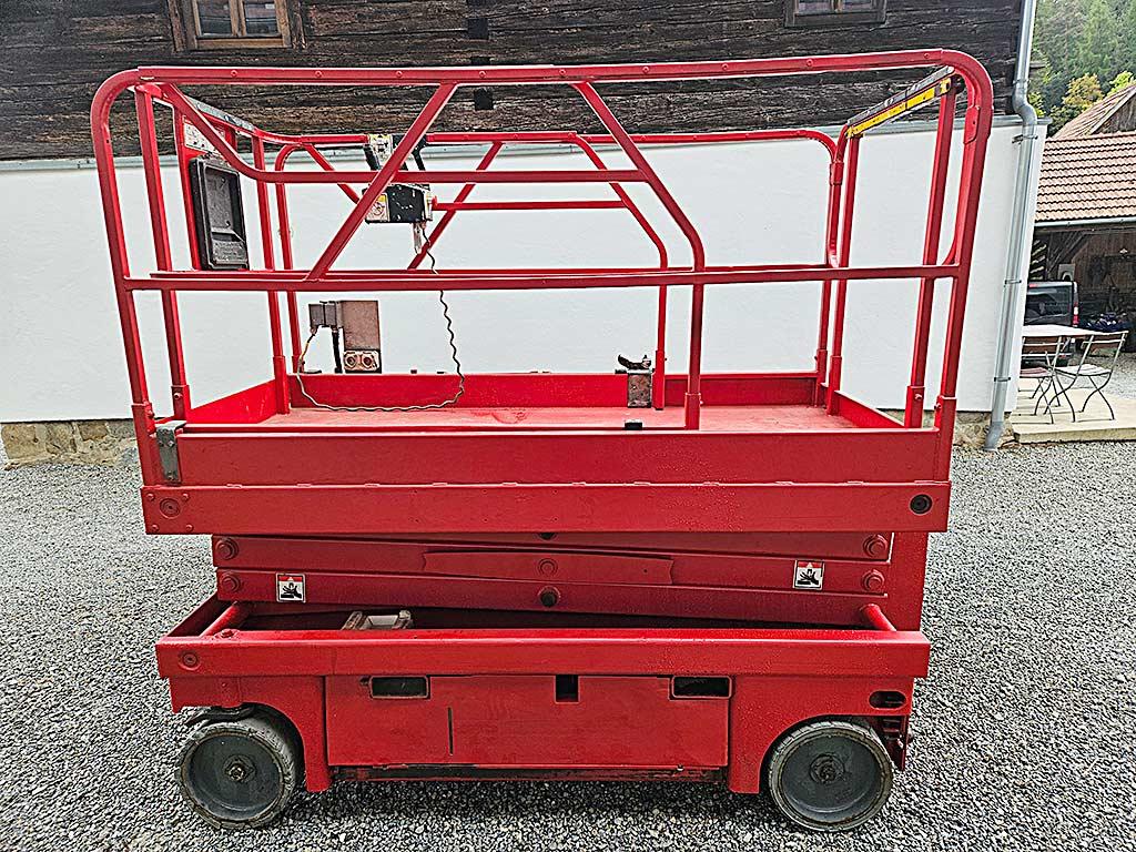 Scissor Platform - Image 1