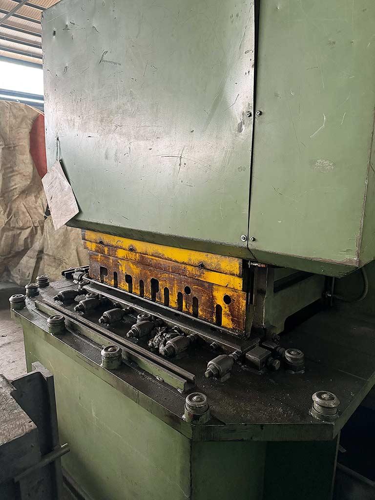 Hydraulic Shear - Thumbnail 2