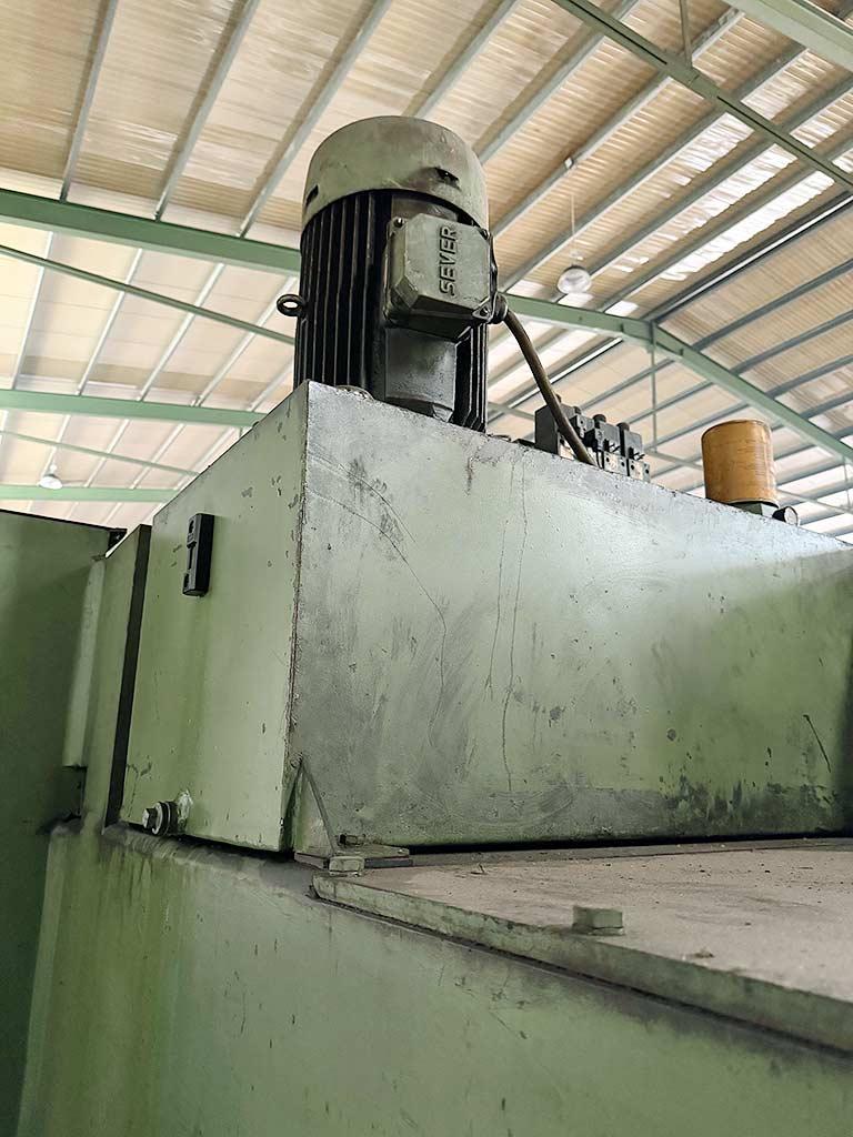 Hydraulic Shear - Thumbnail 6