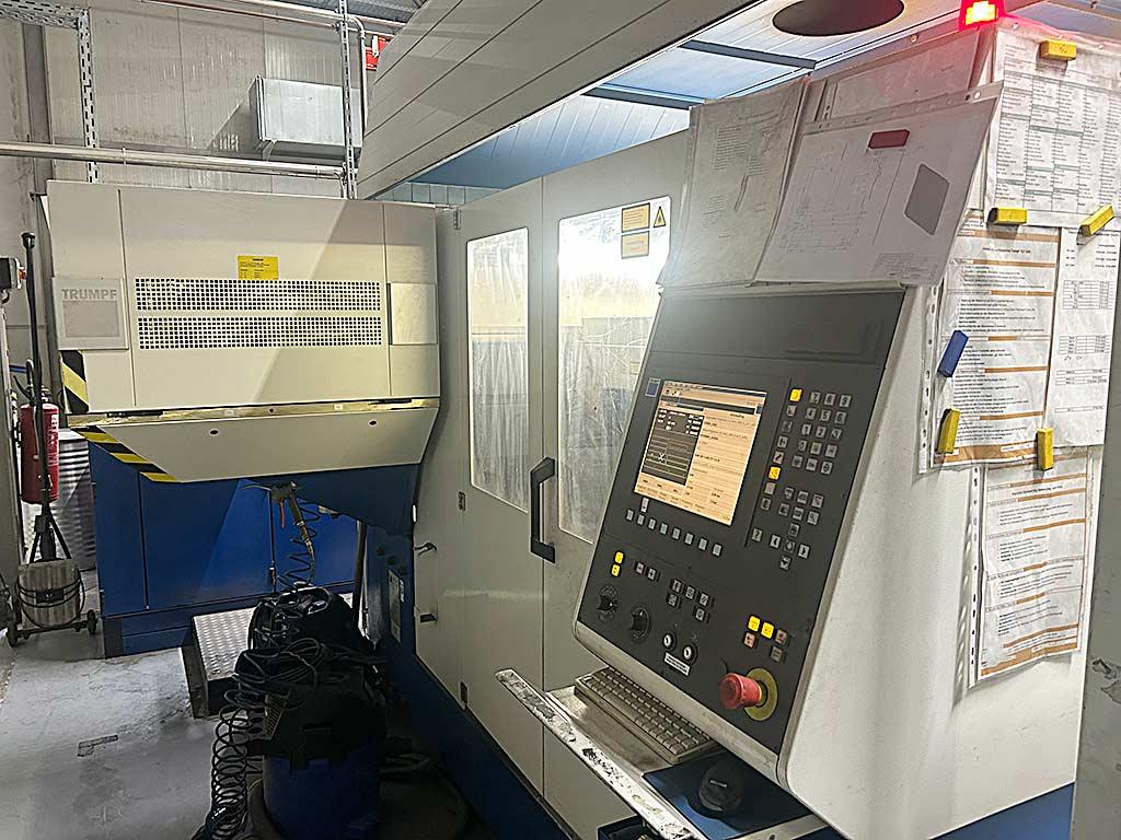 CNC Laser Cutting Machine Trumpf Trumatic L 3030 2000W - Thumbnail 2