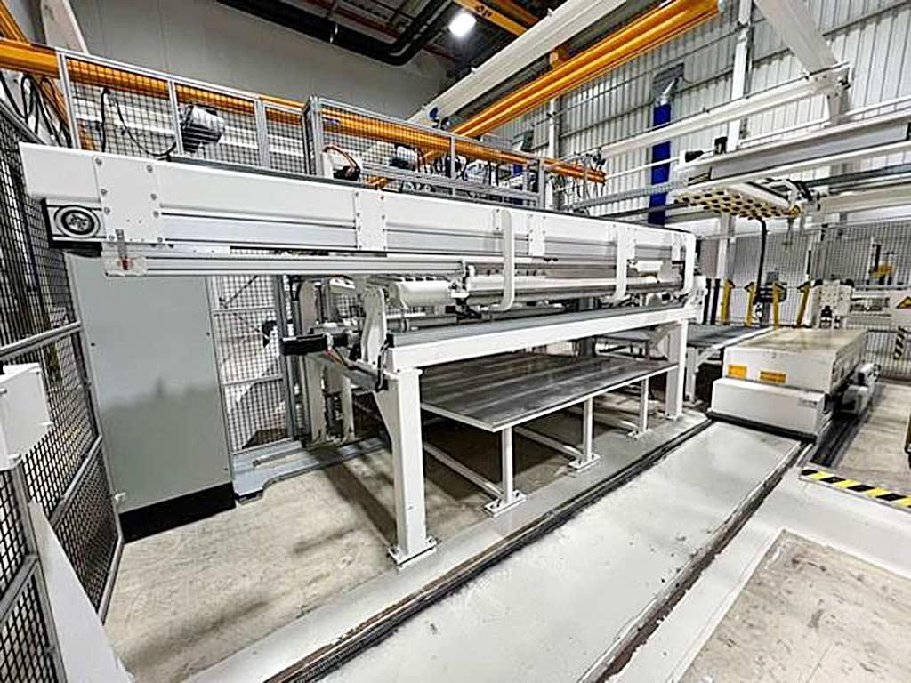 Roll Cutting and Winding Machine Sml W2000 - Thumbnail 2
