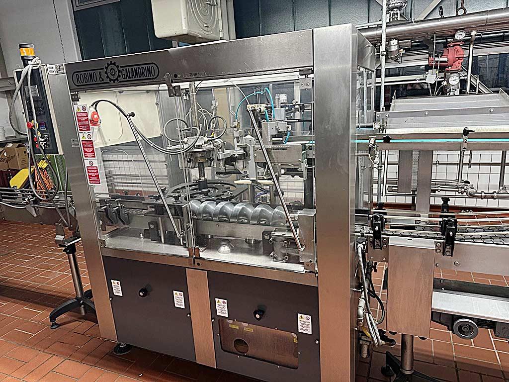 Filling, Labelling and Packing Plant Stork/silmo/robino & Galandrino/adelski VV-24/ST XII/Monoblocco Fenix 3/P2004 Longcap - Thumbnail 3