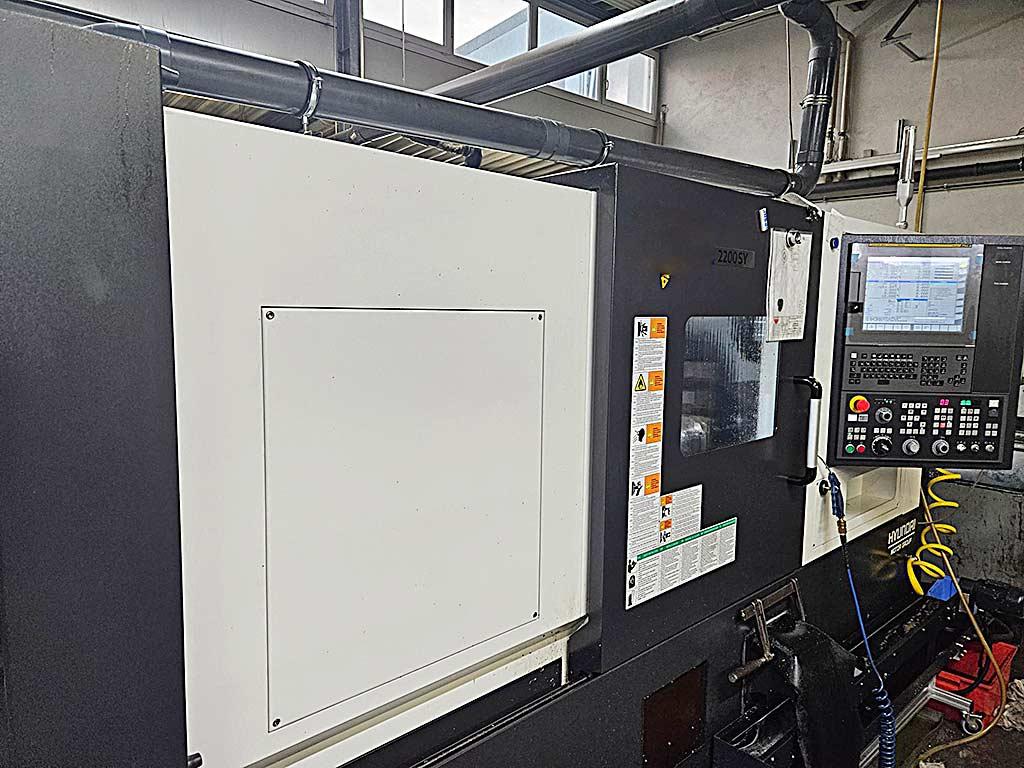CNC Lathe Hyundai HD2200 - Image 1