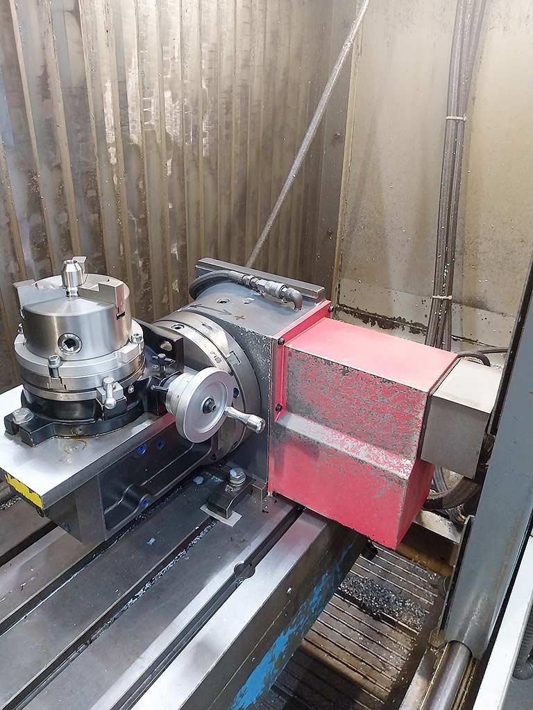 CNC Milling Machine Mazak VTC200-B-II - Thumbnail 5