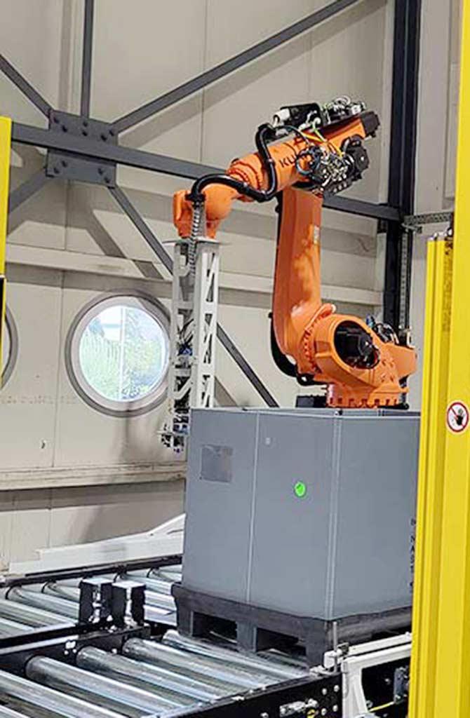Palletizing Robot Kuka Quantec-2 Series KR 120 R2700 - 2 / FLR - Thumbnail 2