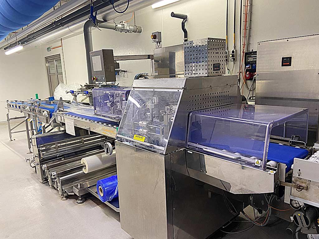 Bag Forming, Filling and Sealing Machine Fuji FW3710 BS/Ba7 - Image 1