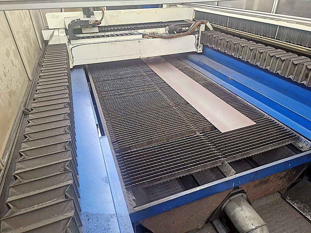 CNC Laser Cutting Machine Trumpf TruMatic L 3003 B - Thumbnail 5