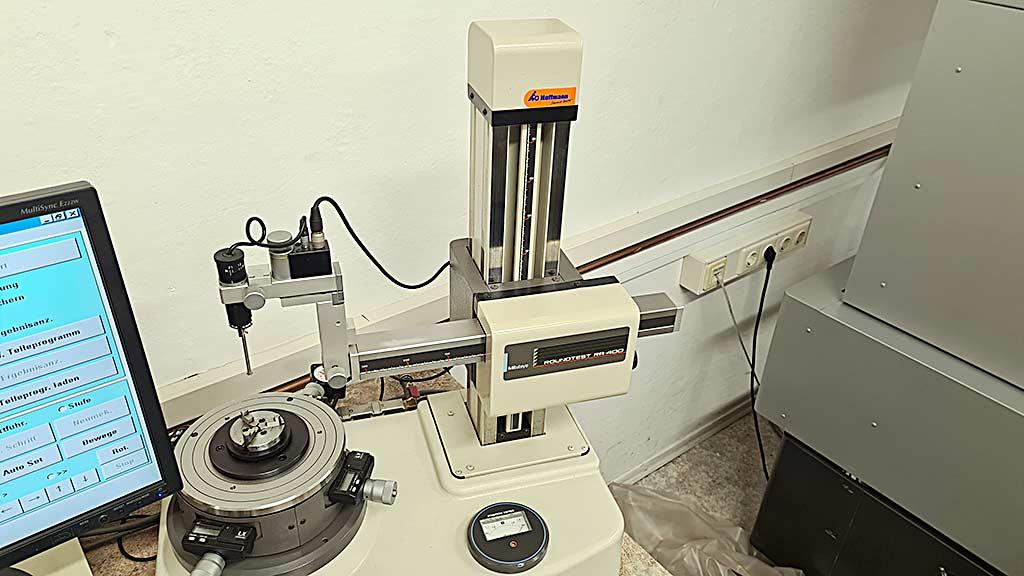 Roundness Measuring Device Mitutoyo RA-426/436 - Thumbnail 2