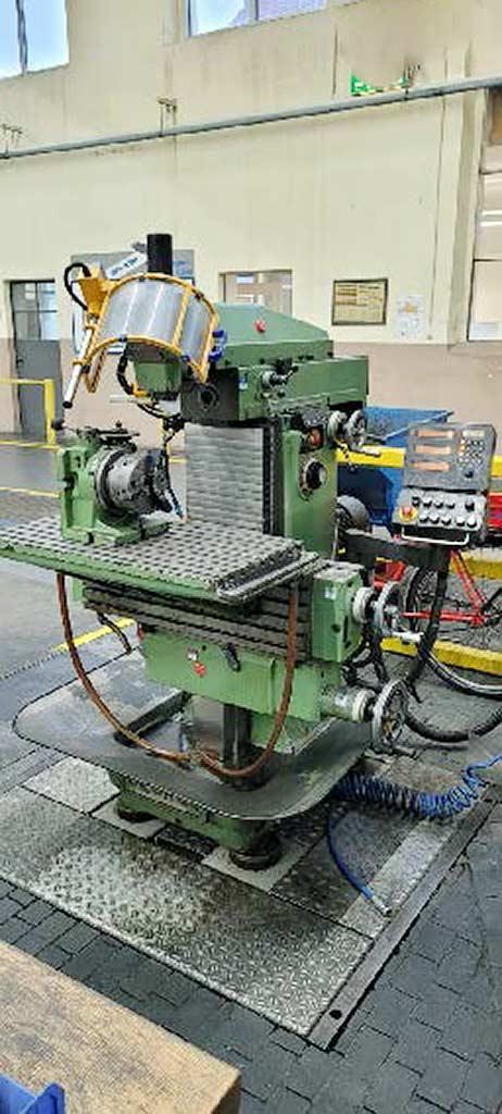 Universal Milling Machine Deckel FP3 - Image 1