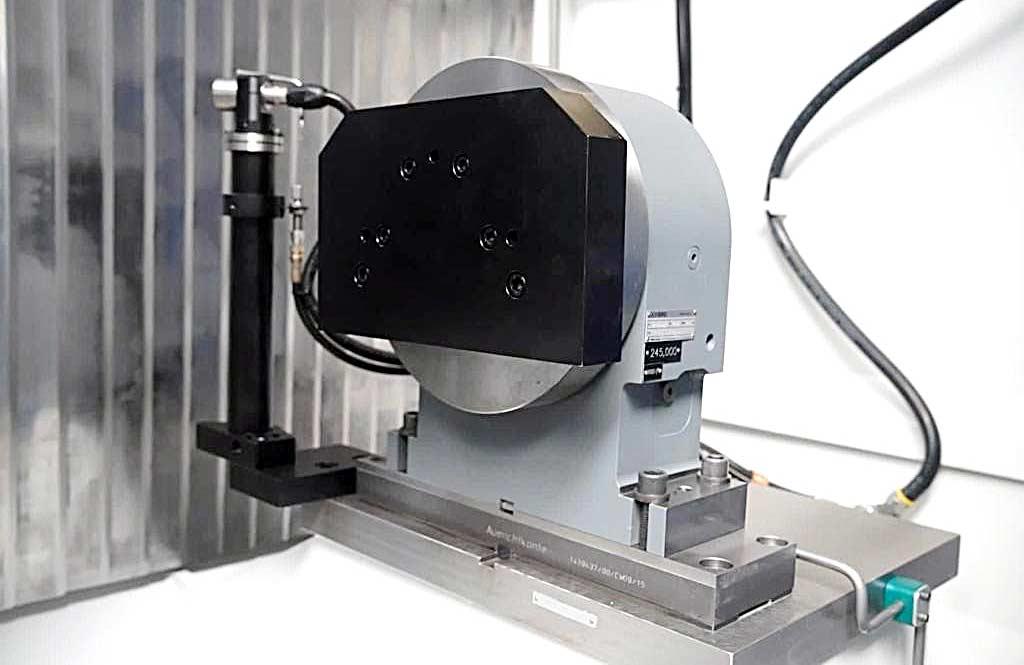 CNC Vertical Machining Center Chiron Mill 1250 - Thumbnail 5