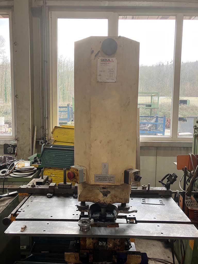 Hole Punching Machine Geka Puma 110 SD - Image 1