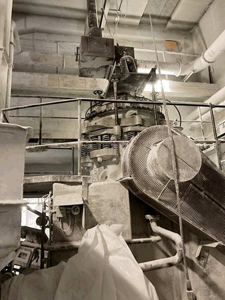 Gyratory and Roll Crusher Bmd/friedrich Krupp V1-800/Gyradisc - Thumbnail 4
