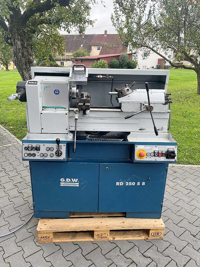 Revolver Lathe Gdw RD 250 S - Thumbnail 2
