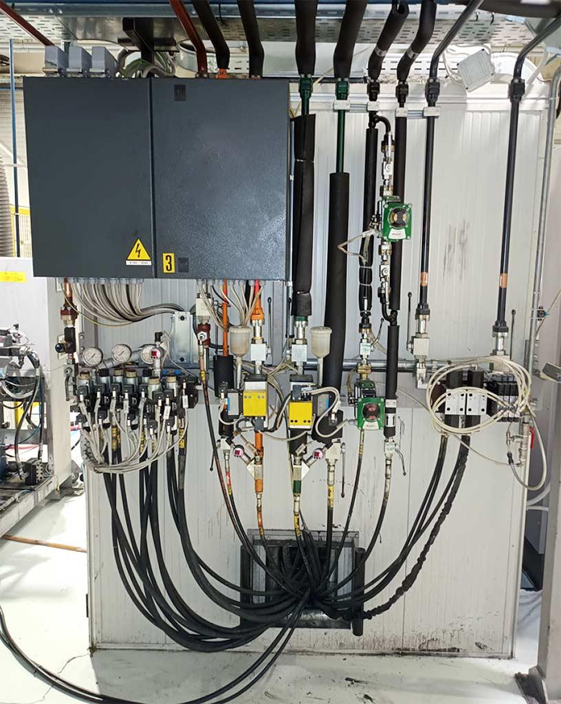 High-Pressure PU Mixing and Metering System Cannnon A-Compact 40FC - Thumbnail 3
