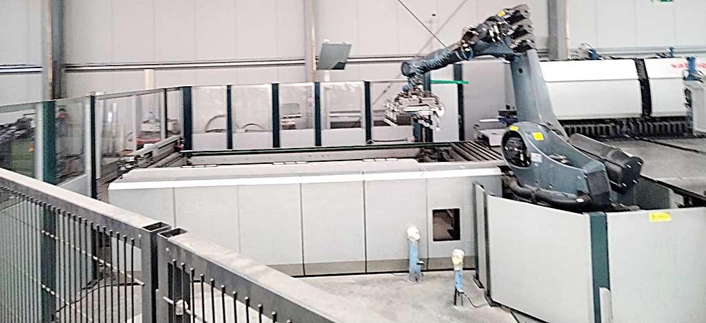 CNC Sheet Metal Processing Center Salvagini - Thumbnail 4