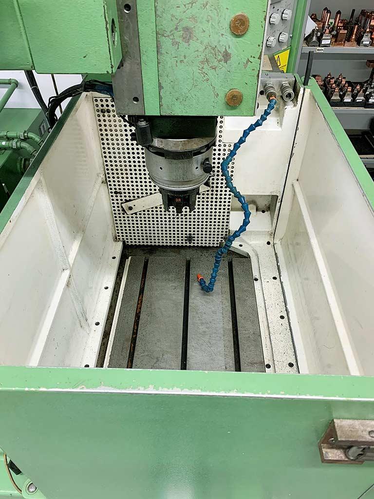 Vertical Eroding Machine Agie EMS 2-20 - Thumbnail 6
