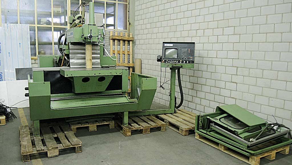 CNC Universal Milling Machine Mikron WF 51 D/TNC 355 - Image 1