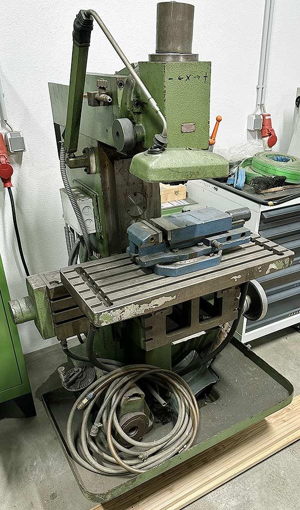 Double-Spindle Tool Milling Machine Hurco WM1 - Image 1