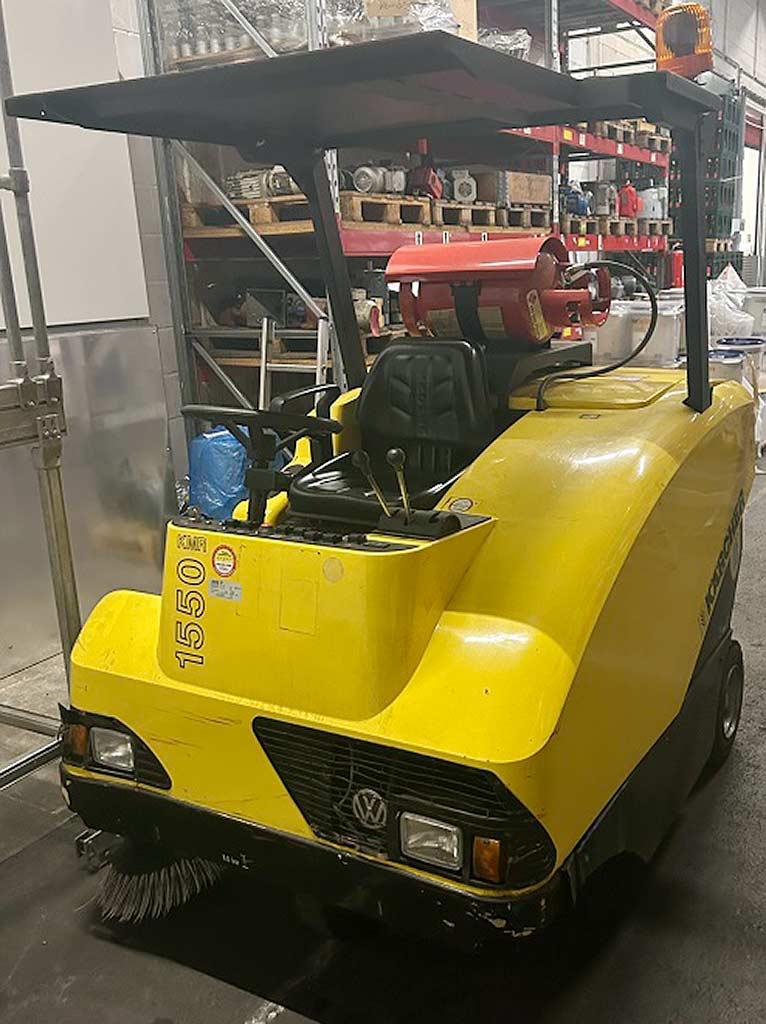 Sweeping & Scrubbing Machine Kärcher KMR 1550 LPG - Image 1