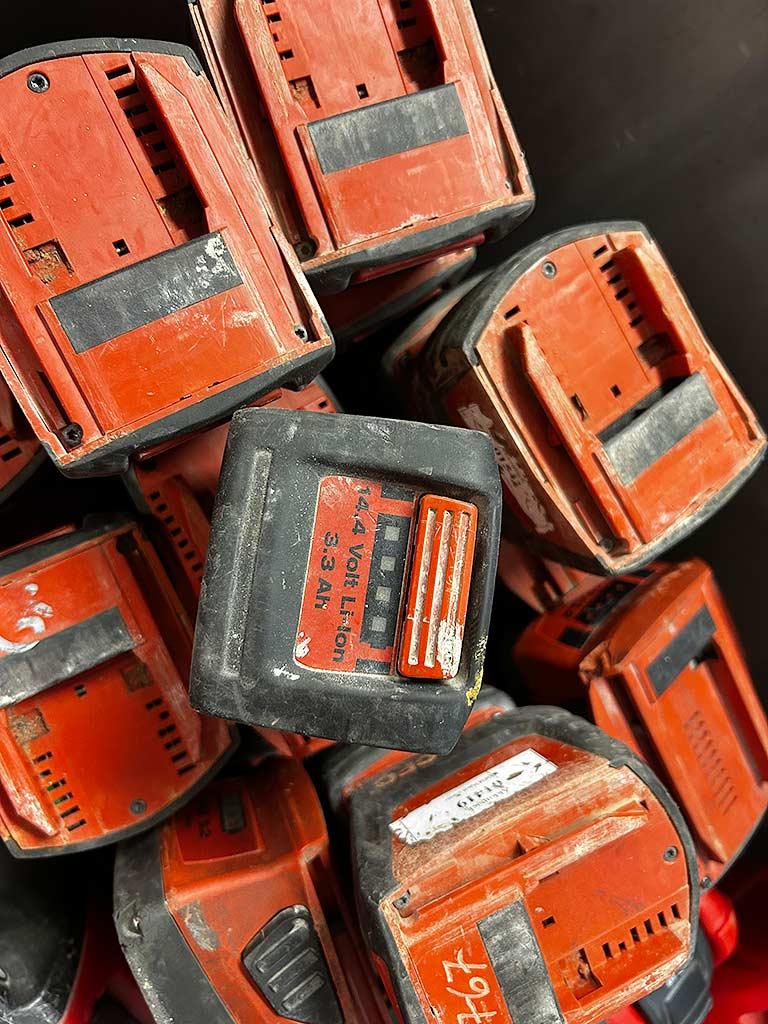 Power Tools Makita/bosch/hilti/fein TW/GFZ/SCW/SFH/C4/WSJ - Thumbnail 8