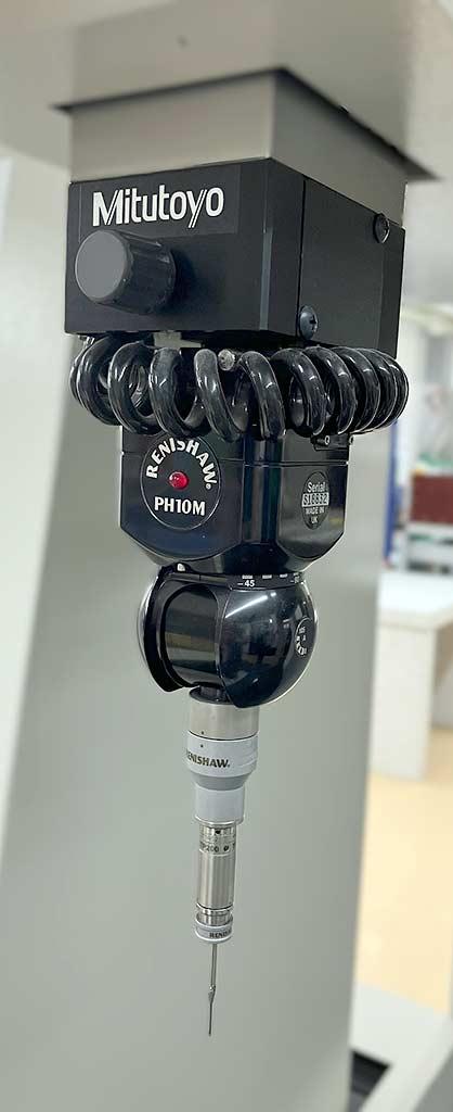 CNC Coordinate Measuring Machine Mitutoyo Euro-C Apex 776 - Thumbnail 3