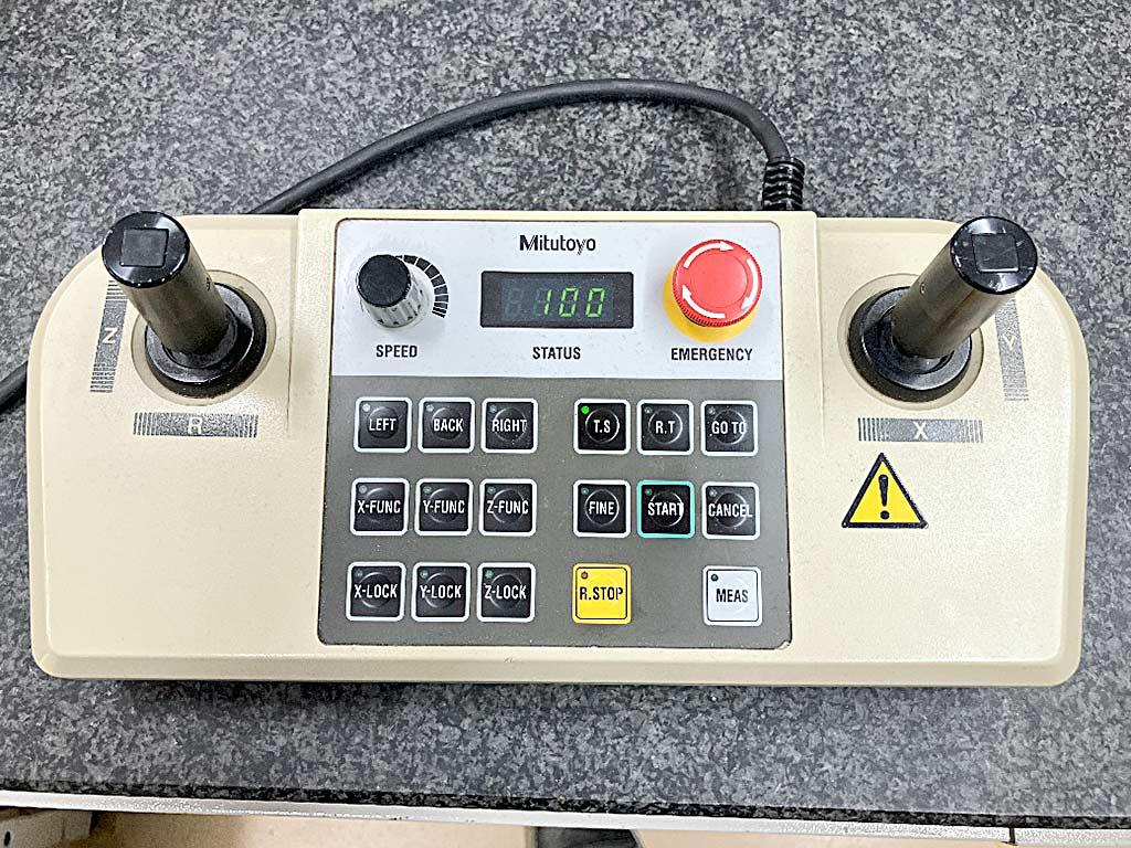CNC Coordinate Measuring Machine Mitutoyo Euro-C Apex 776 - Thumbnail 4
