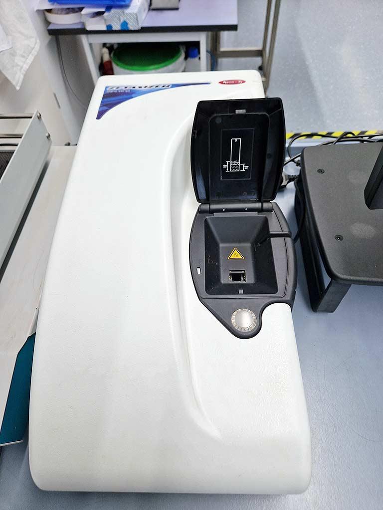 Particle Size and Zeta Potential Analyzer Malvern ZEN 2600 - Thumbnail 2