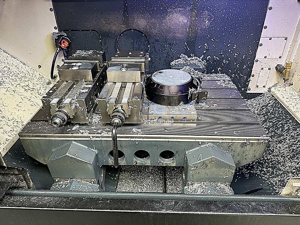 CNC Vertical Machining Center Dmg Mori DMC 650 V - Thumbnail 4