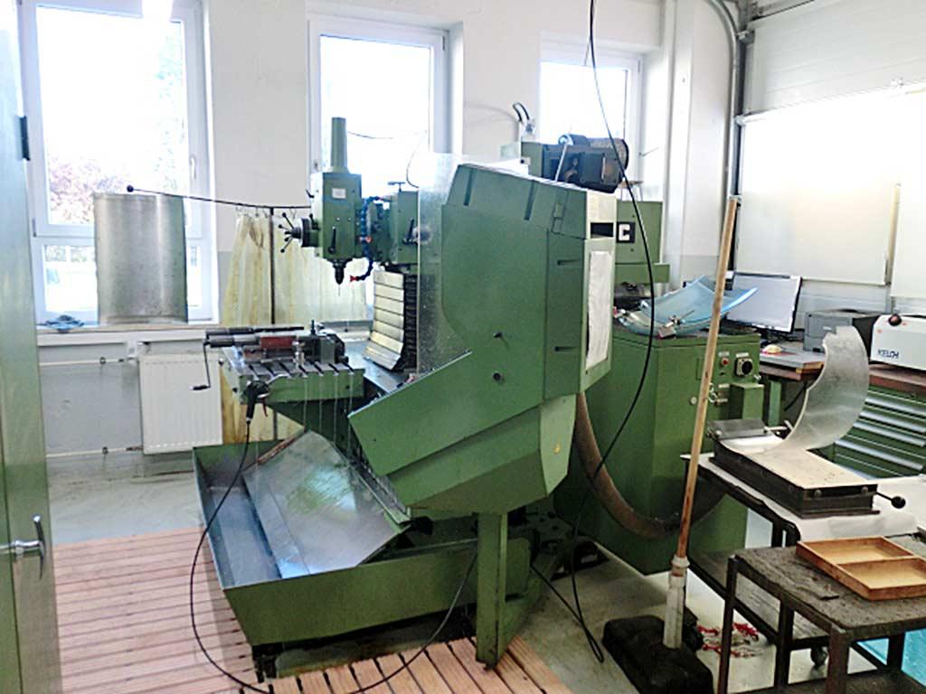 CNC Tool Milling Machine Maho MH 700 C - Image 1